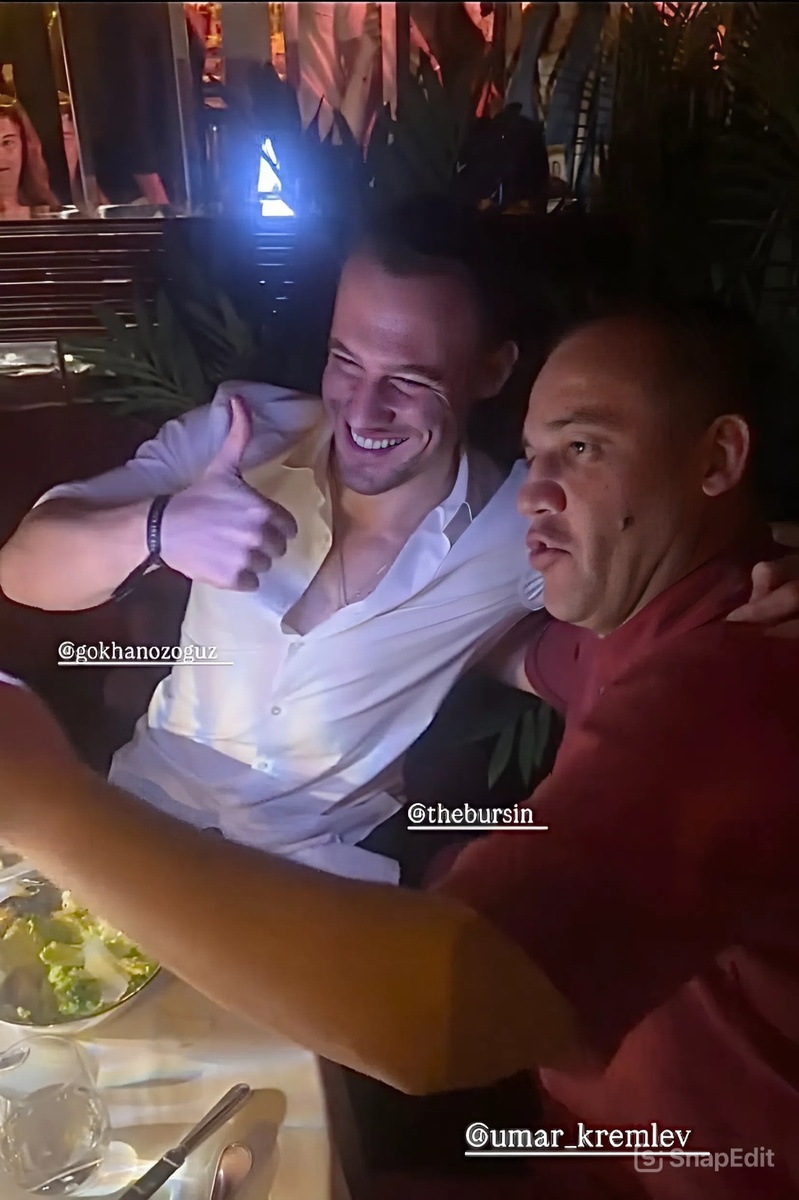 Керем Бюрсин. Умар Кремлев - Российский президент Международной ассоциации бокса (AIBA). 