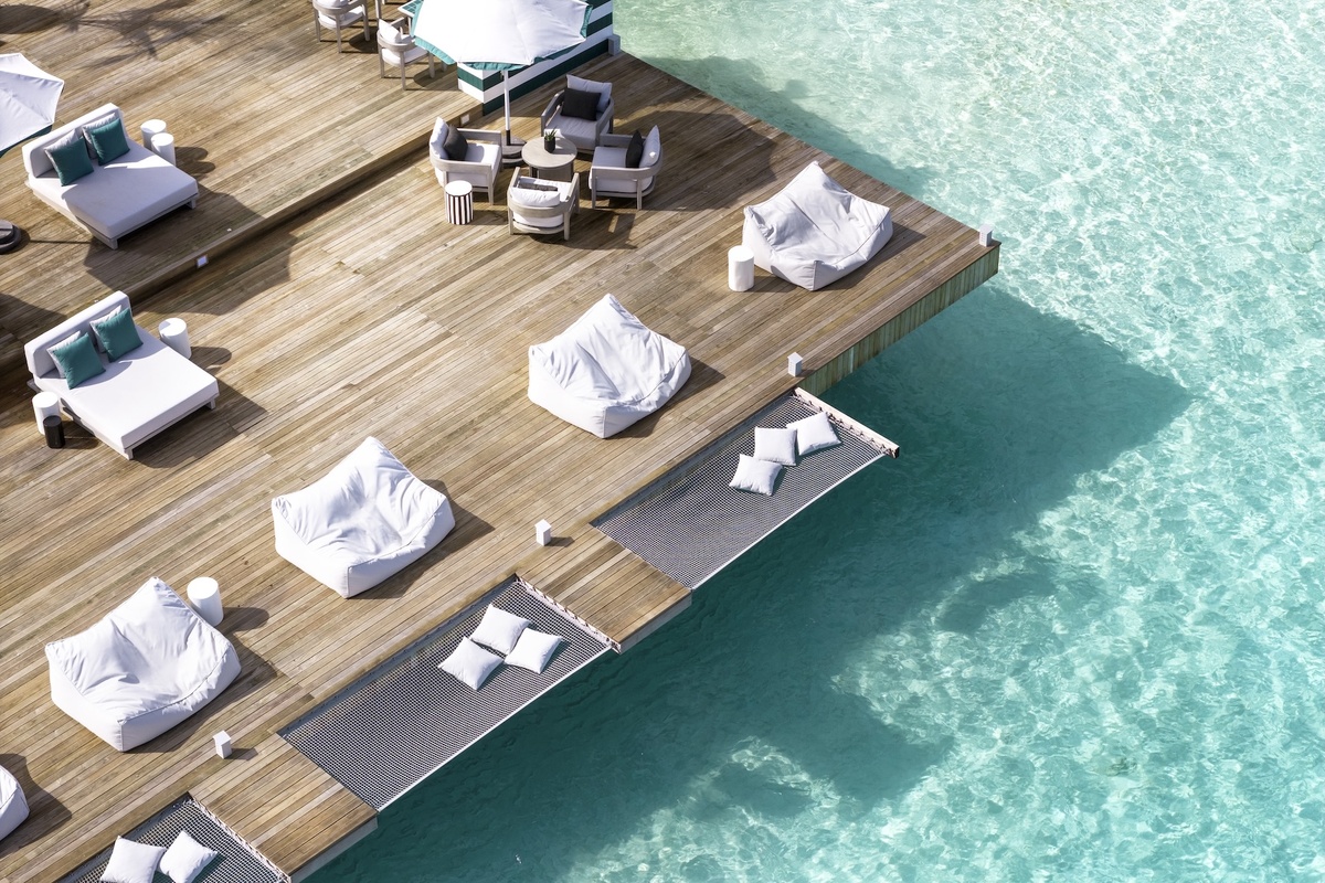    В отеле Sun Siyam Vilu Reef открылся обновленный бар Nautilus Bar (фото 3)