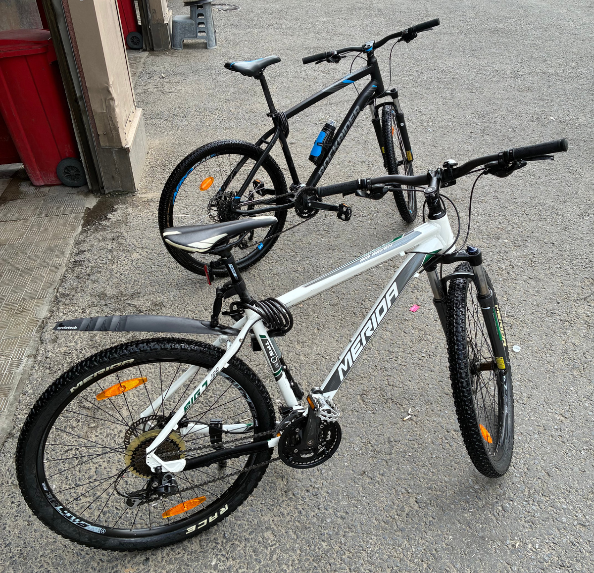 Наш с братом велотранспорт после банных процедур.