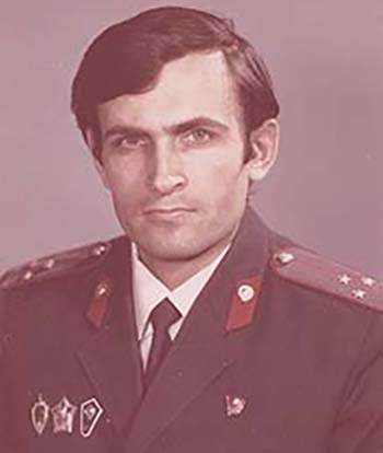 Старший группы Константин Савинков