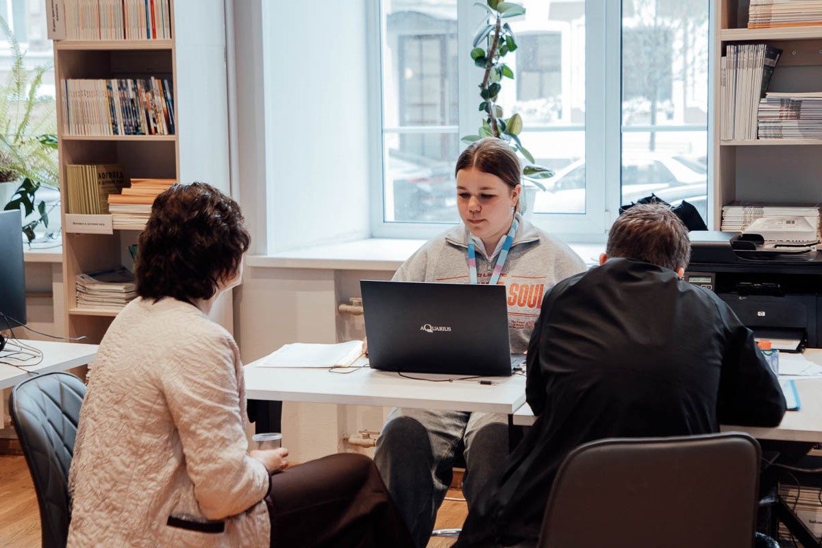    Значительно вырос конкурс на профессию педагога