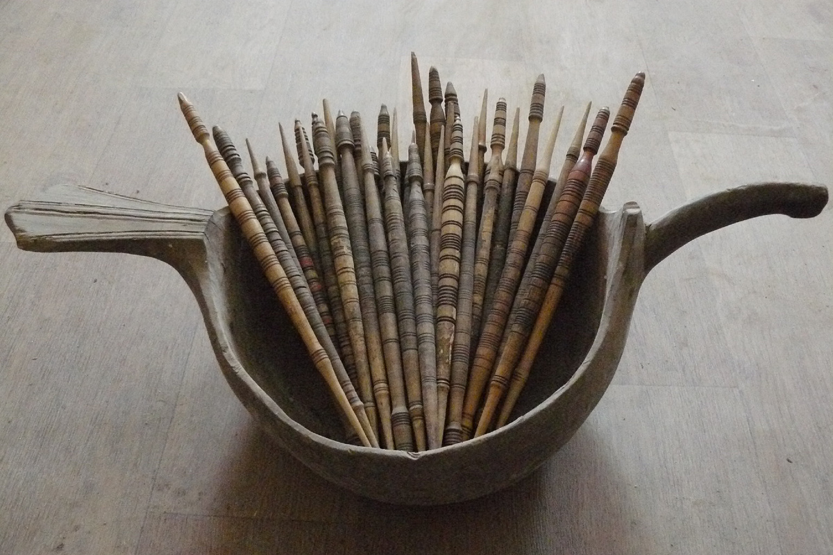 Старинные веретена из этнографических экспедиций Звенигородского музея-заповедника