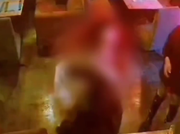    В Оренбурге девушка порезала лицо подруге стеклянным бокалом. Возбуждено уголовное дело