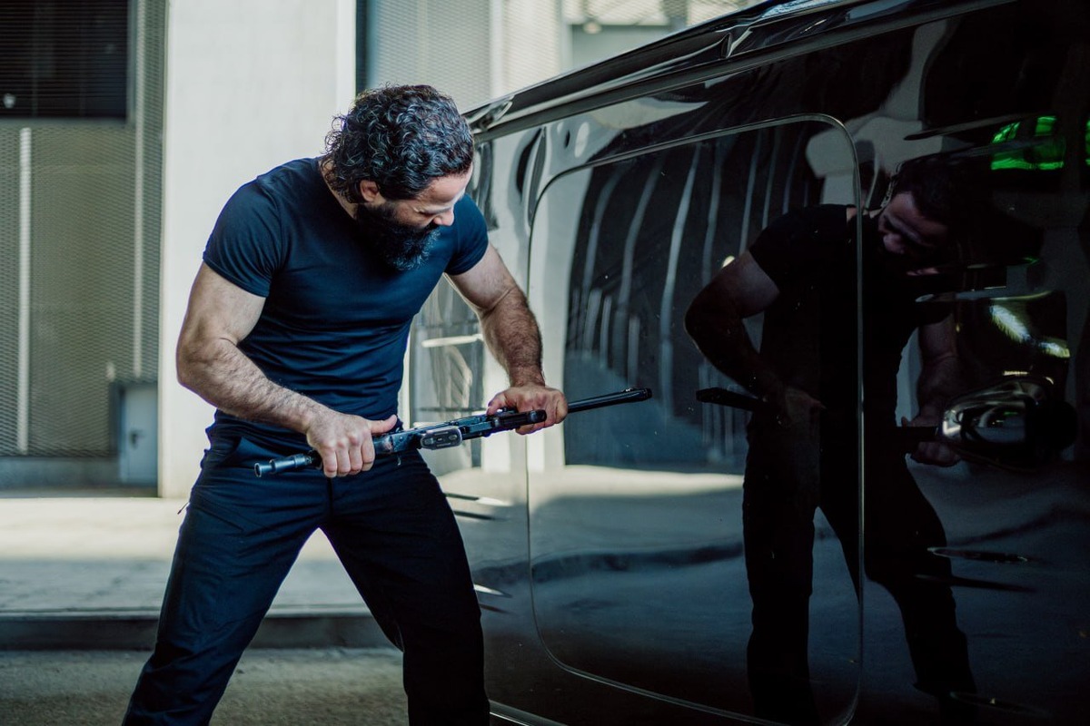    Hongqi HQ9 стал центральным элементом экшен-сцен в сериале