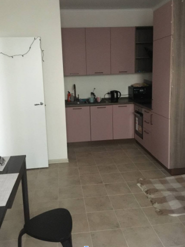 Фото ДО - кухня в квартире с ремонтом от застройщика. 