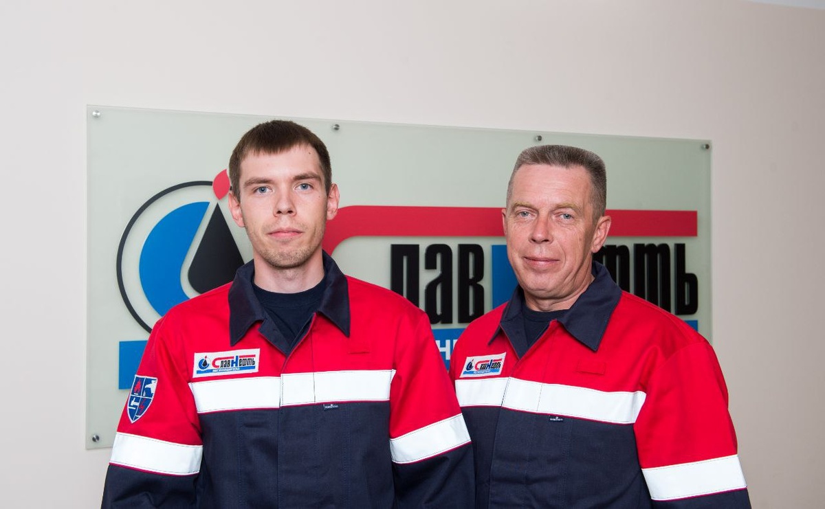 На фото запечатлены Иван Логвиненко и его сын Егор Логвиненко