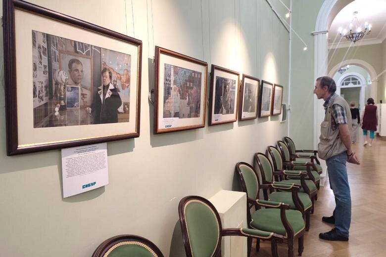    Жюри особо отметило серию фотографий под названием «Хранители космоса»