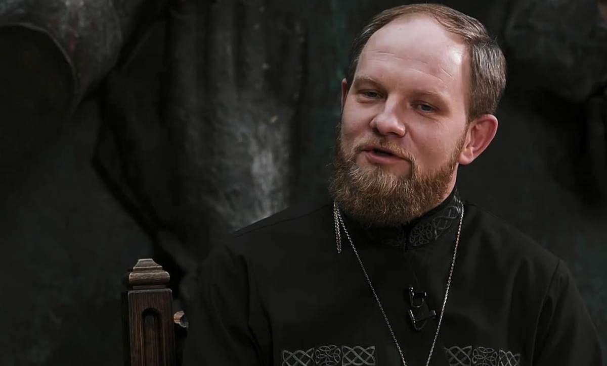 Александр Волков — иерей, настоятель храма Сергия Радонежского в Солнцево (г. Москва), руководитель информационной службы Московской епархии РПЦ.