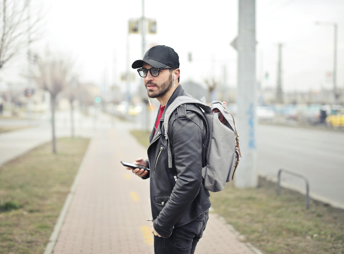 Фотограф: Andrea Piacquadio: https://www.pexels.com/ru-ru/photo/845457/