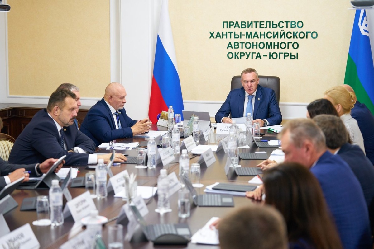    Руслан Кухарук поручил руководителям департаментов и муниципалитетов перевести всю внутреннюю коммуникацию в национальный мессенджер MAX