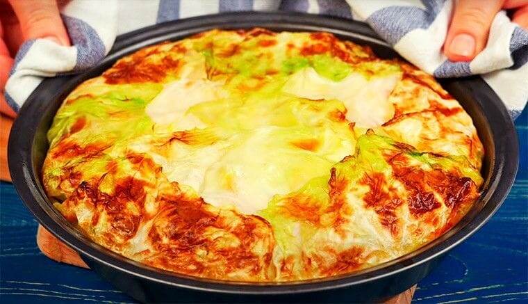 Получается изумительный капустный пирог с куриной грудкой. Сочный, сытный, очень ароматный и яркий.

Выход - 1220 г

