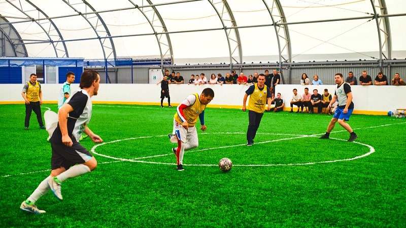    В Сургутском районе провели матч по мини-футболу среди общественных организаций