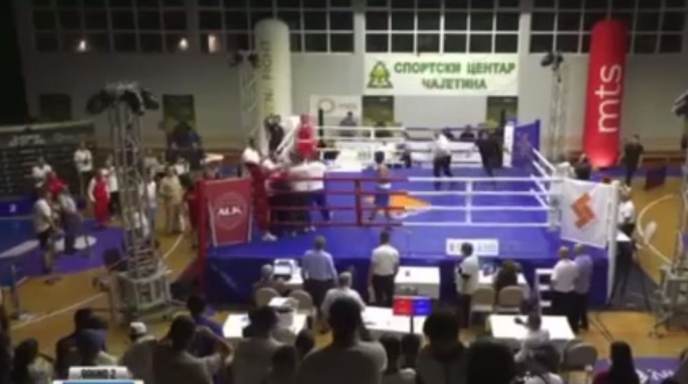    Судью успели спасти. Фото: стоп-кадр видеозаписи, соцсети