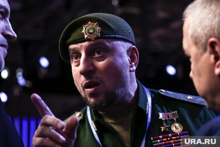    Алаудинов показал, кого можно назвать русскими героями