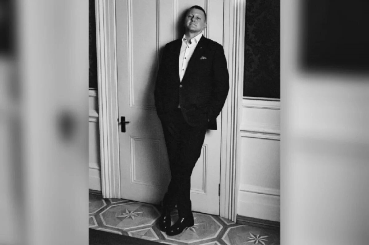    Рогов: Залужного фотографией в Vogue пиарят как нового президента