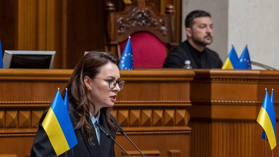 Премьер-министр Украины Юлия Свириденко и президент Украины Владимир Зеленский.📷Фото: Andrii Nesterenko / Reuters