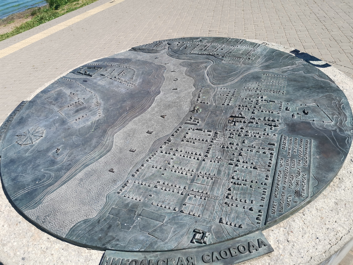 Макет старого города Калязин