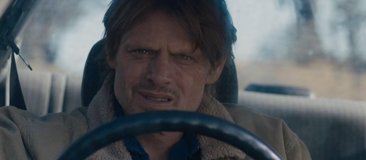 Кадр из фильма «Отступление» (2014)