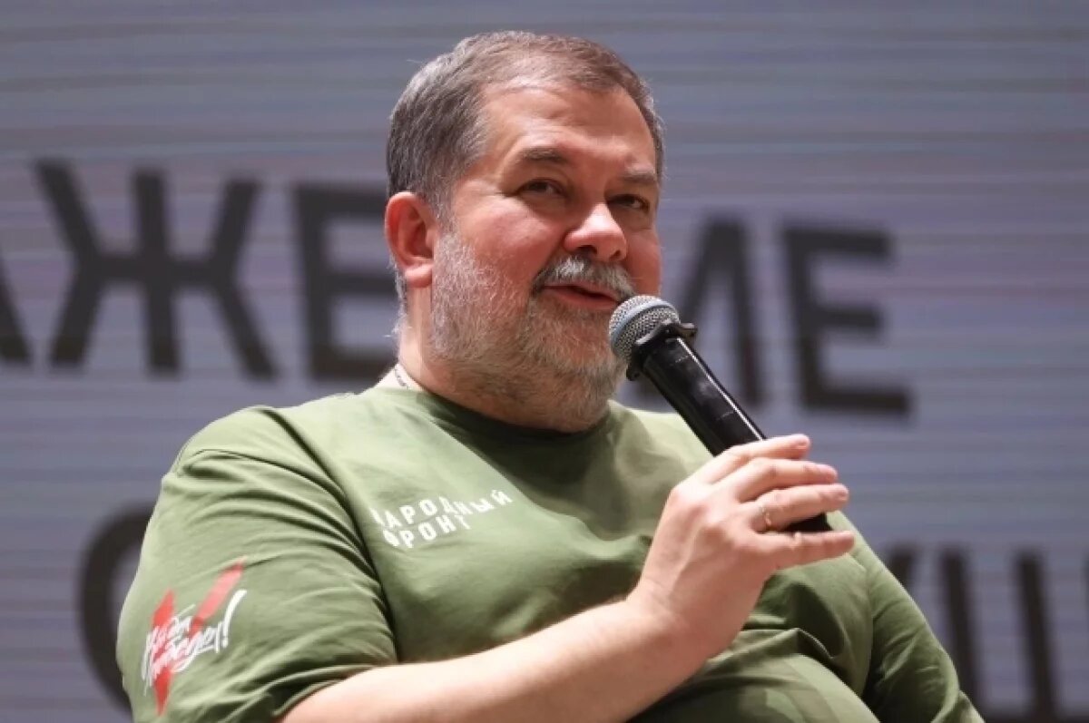    Писатель Сергей Лукьяненко.