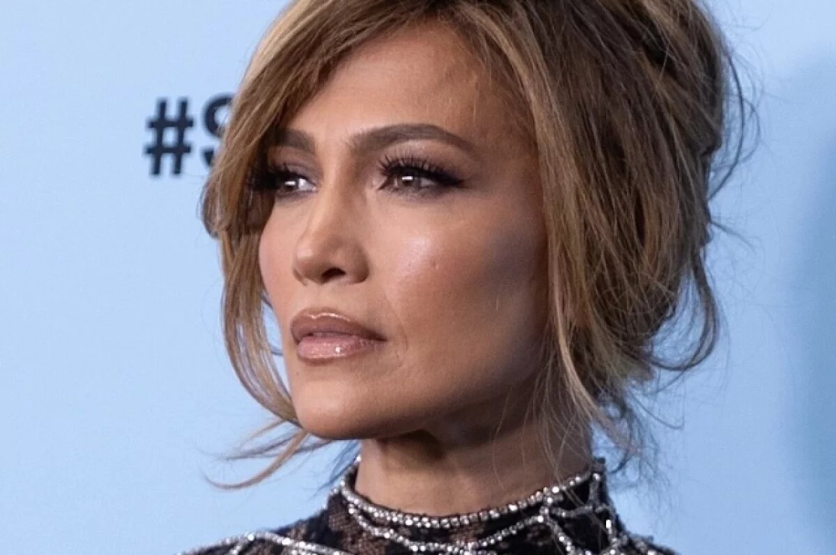    Дженифер Лопес.