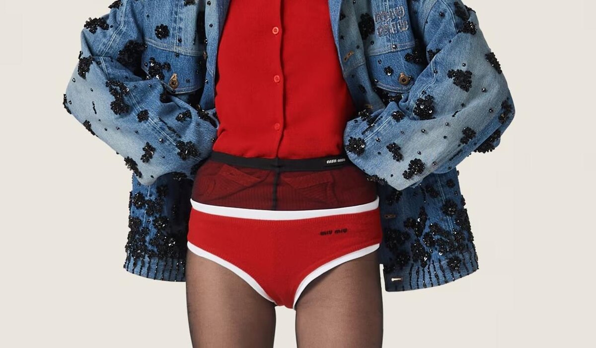     Голый тренд: микрошорты – новый черный?