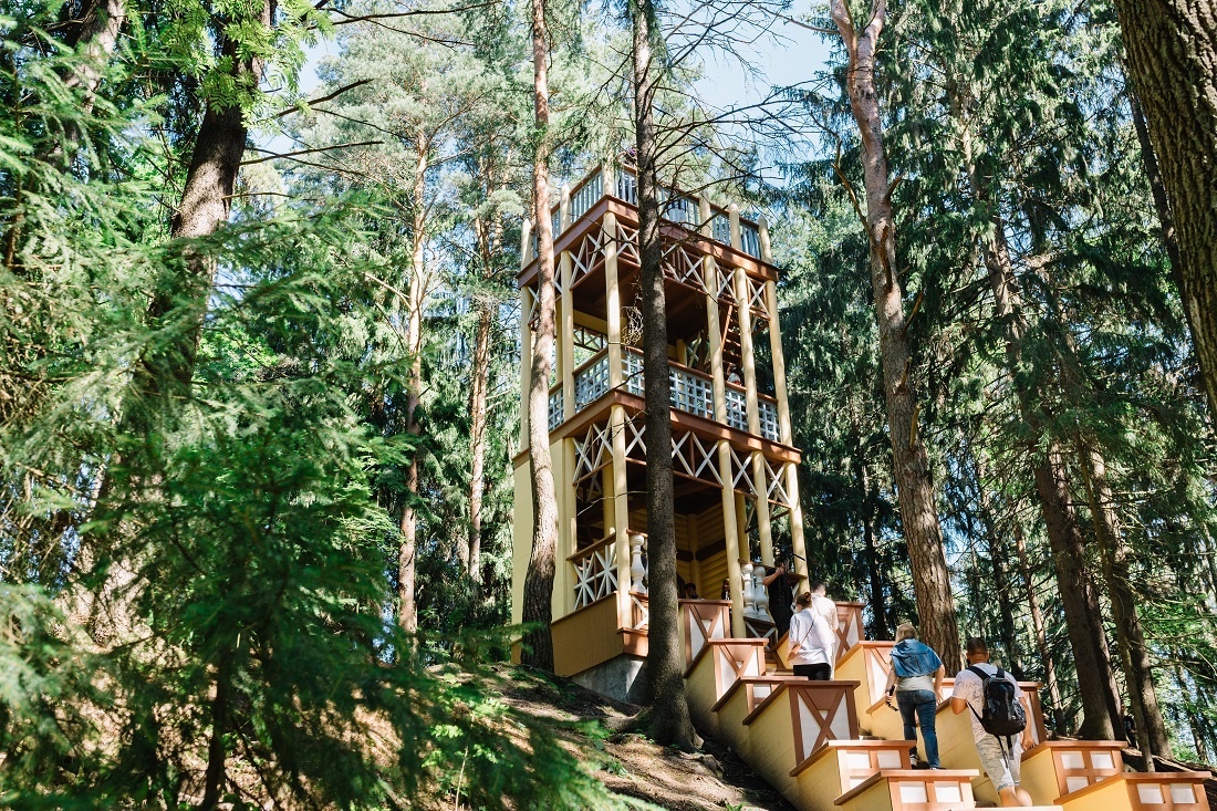 «Башенка Шехерезады» в усадьбе Репина в Пенатах, фото с сайта https://spbvedomosti.ru/