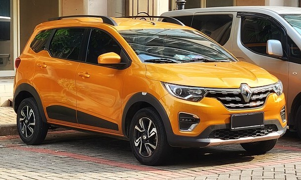 Renault Triber.
