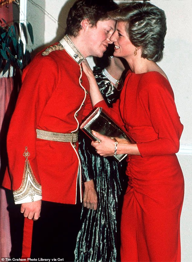 Принцесса Диана и её брат Чарльз Спенсер в Лондоне, 1985 год