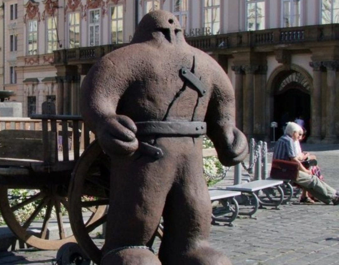 Статуя - Голем