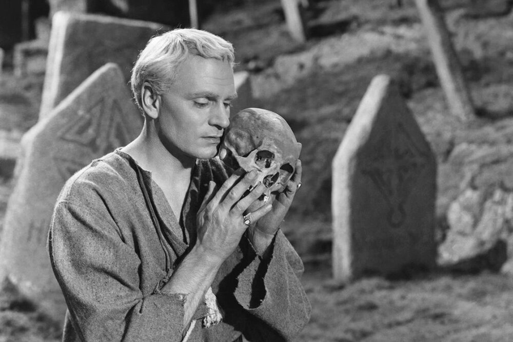    Оливье Лоуренс в фильме «Гамлет», 1948 год. Фото: кадр из фильма