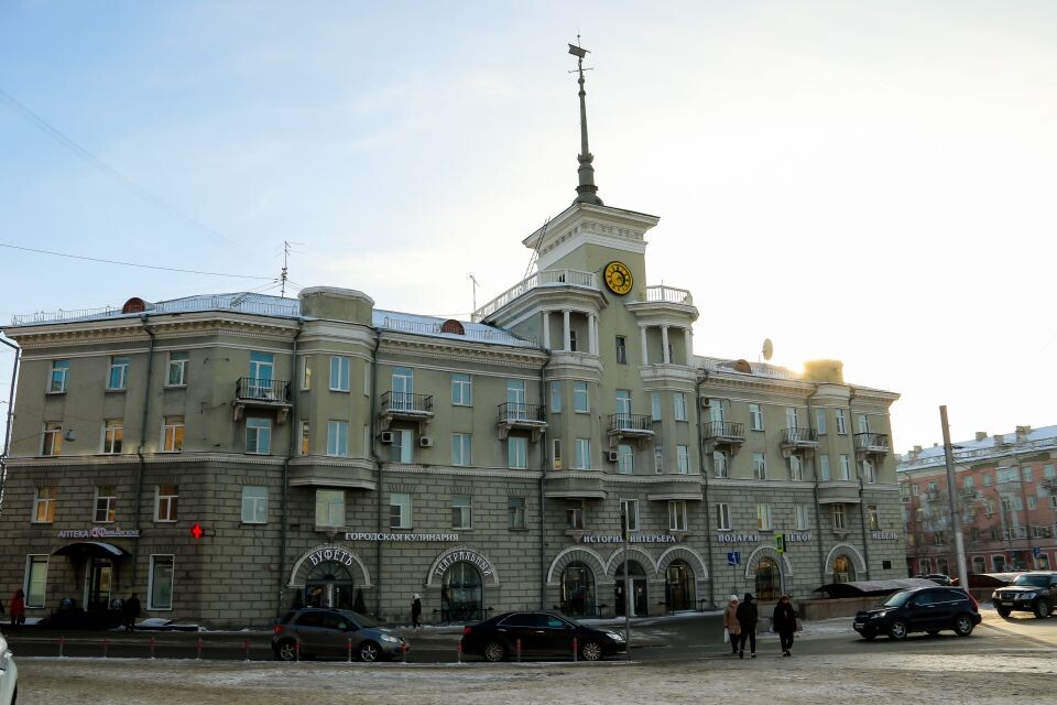    Дом под Шпилем. Барнаул. Источник: Виталий Барабаш