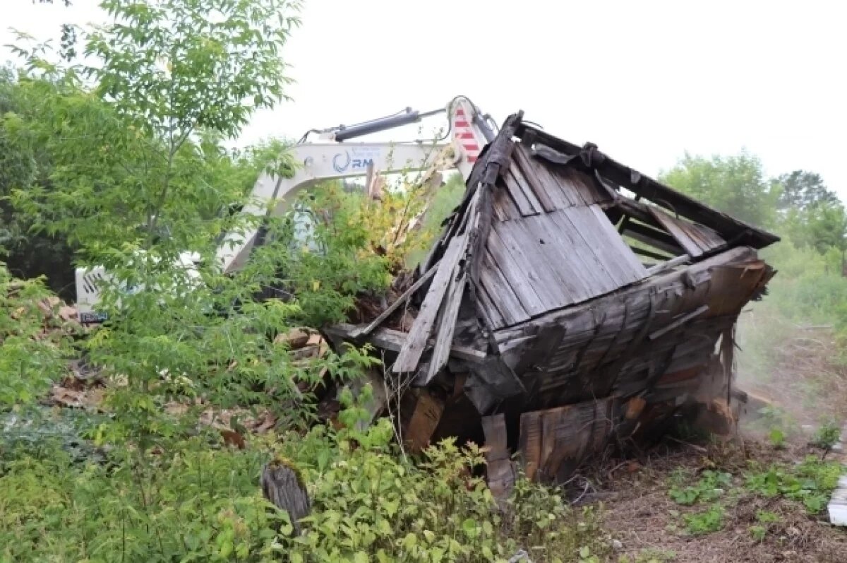    Адвокат Морохин дал совет, как получить заброшенный участок соседа