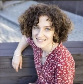 Мария Данилова - журналистка, мать и успешная писательница. 