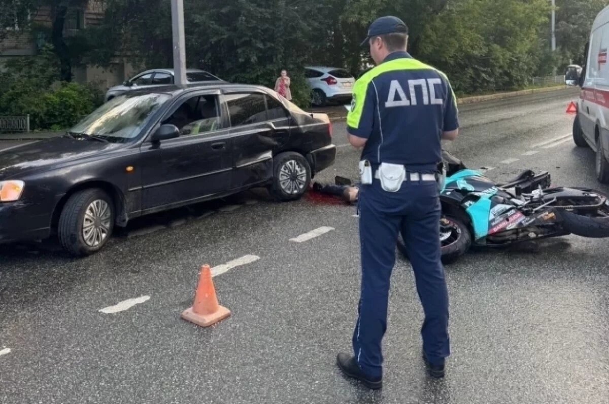    Мотоциклист погиб в столкновении с иномаркой на Большакова в Екатеринбурге