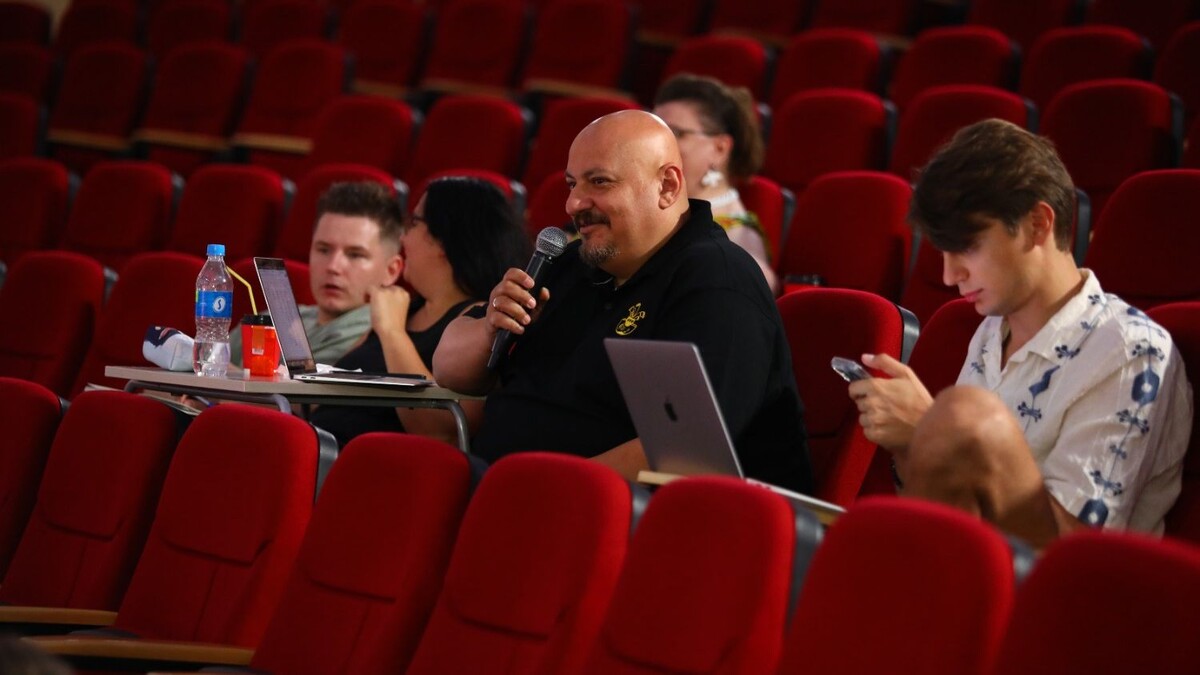     Источник: пресс-служба ДВФУ