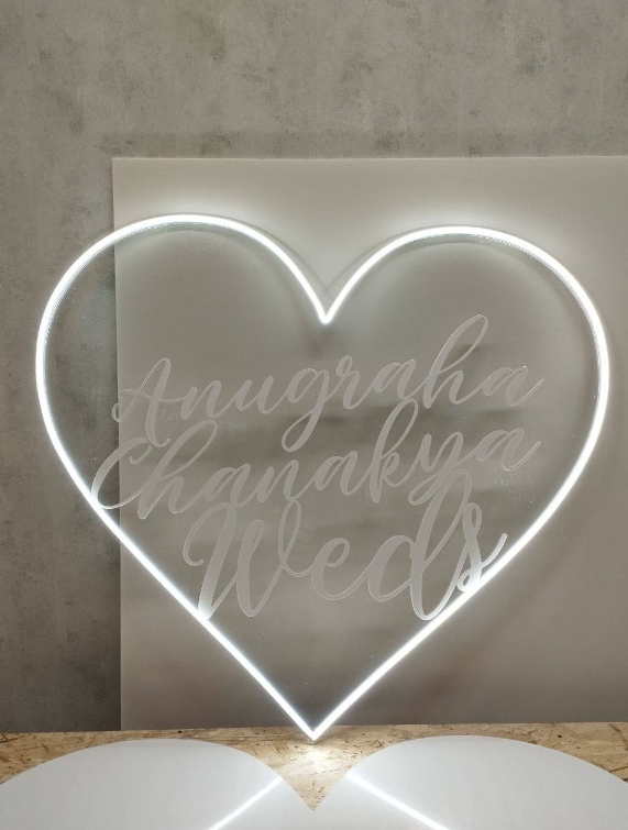 Цена такого изделий 7000-9000 рублей