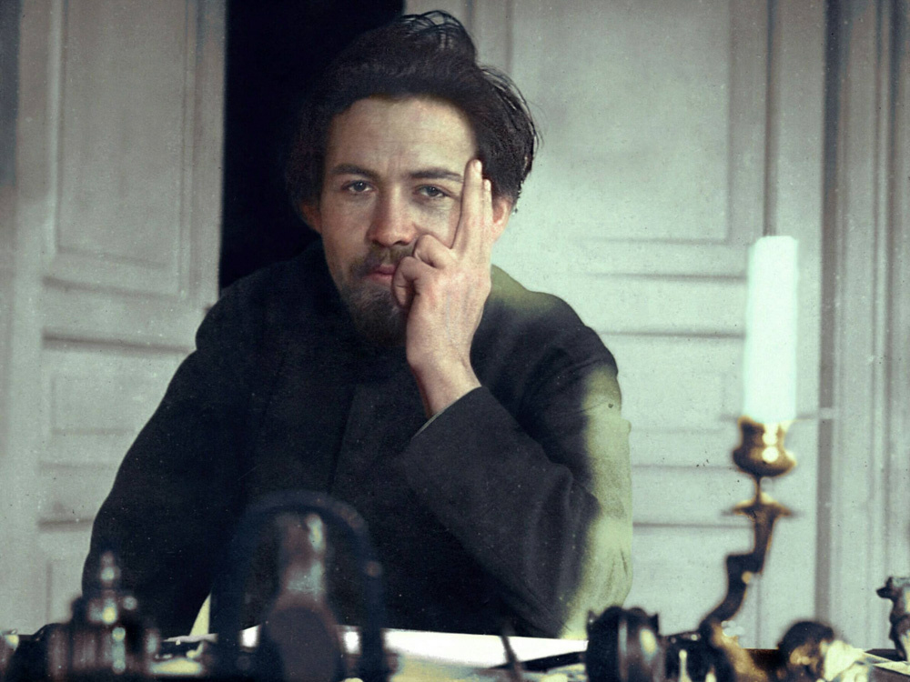 Фото; Антон Чехов в молодости. Артикул на сайте ananasposter.ru: 187239