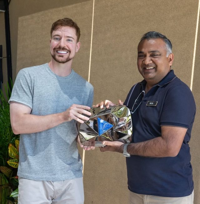    MrBeast и Нил Мохан. Фото: социальные сети