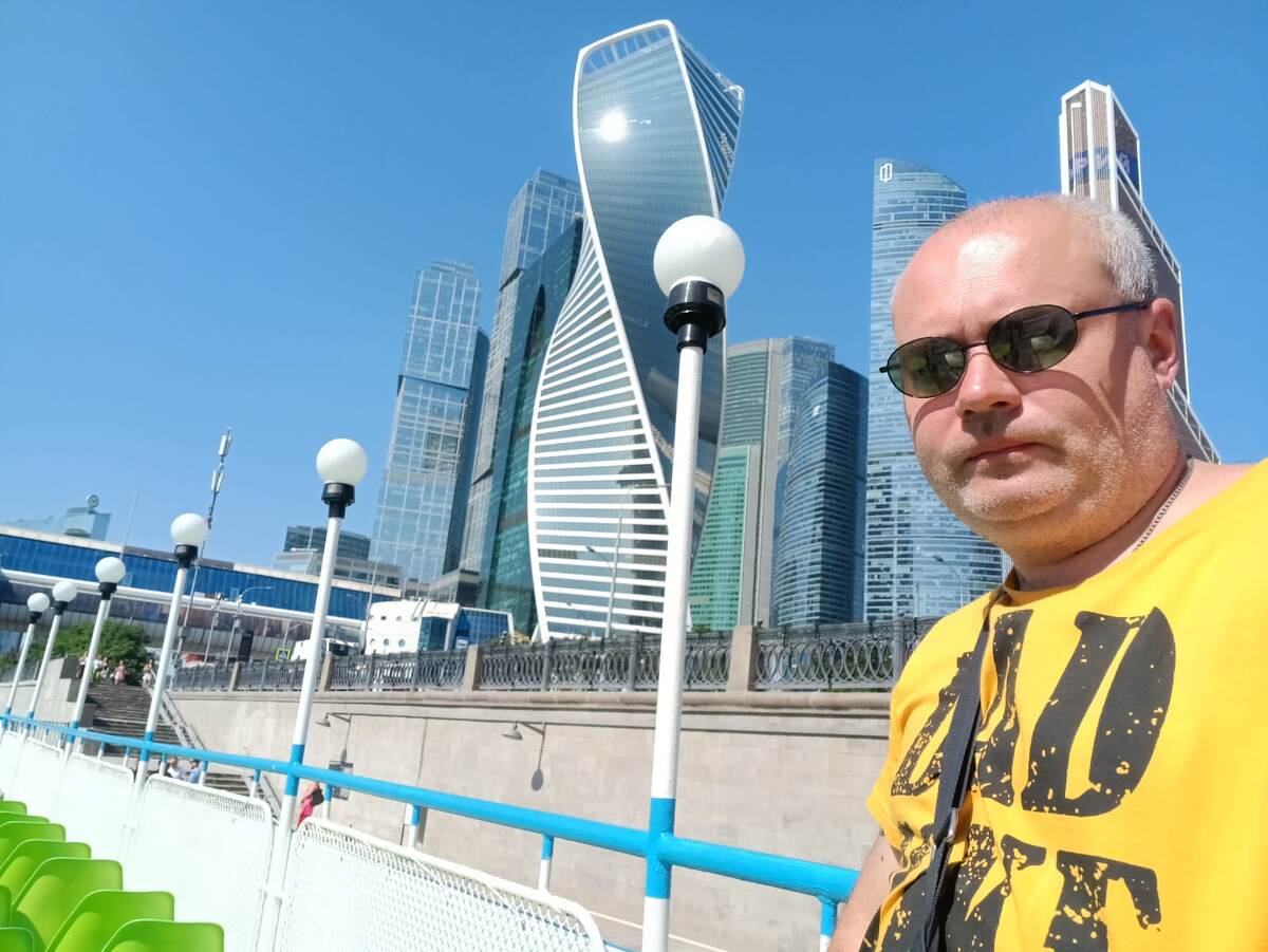 посадка на речной трамвайчик у Москва-сити.