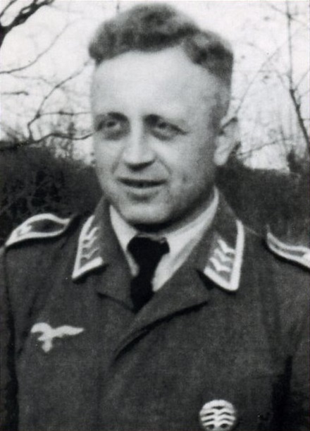 фельдфебель ВВС Германии Карл Гейсбе, 1944 год. Снимок из коллекции Карла Гейсбе