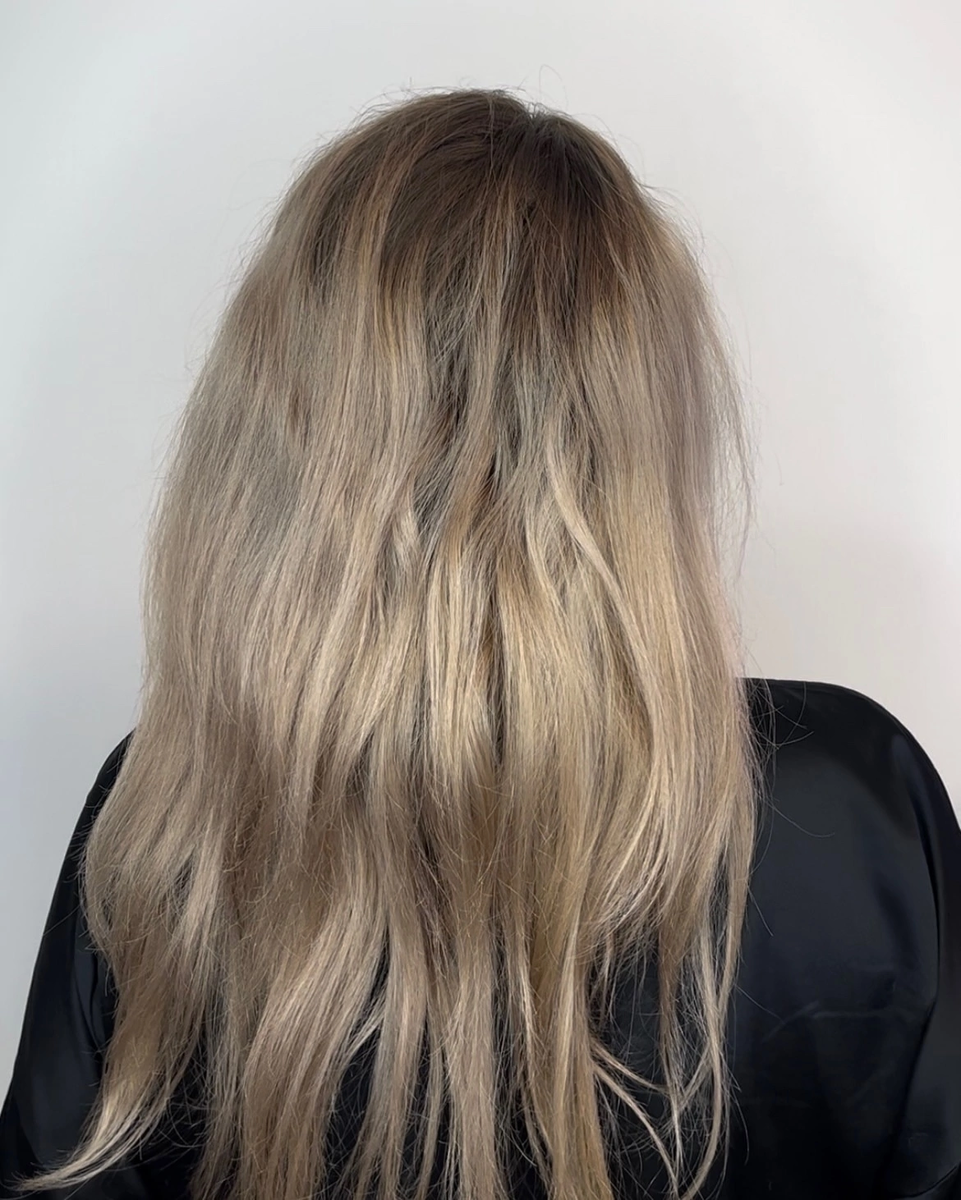 Когда в следующий раз вы запишетесь к новому парикмахеру, вспомните мою историю. Возможно, она спасёт ваши волосы от превращения в солому.