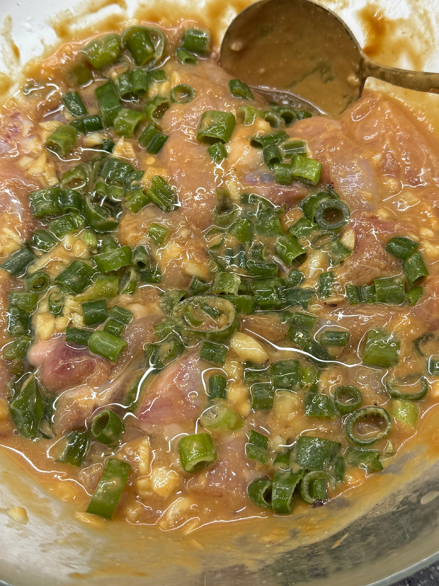 Филе бедер в маринаде