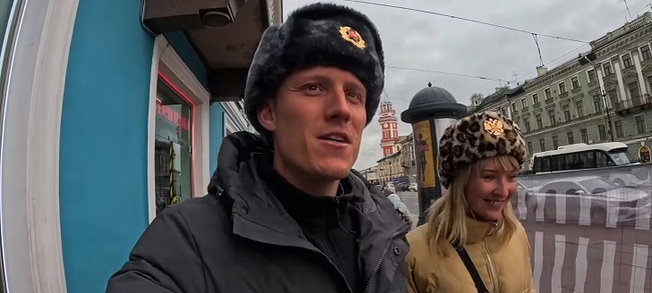    скриншот из видео с канала «Dabble and Travel»