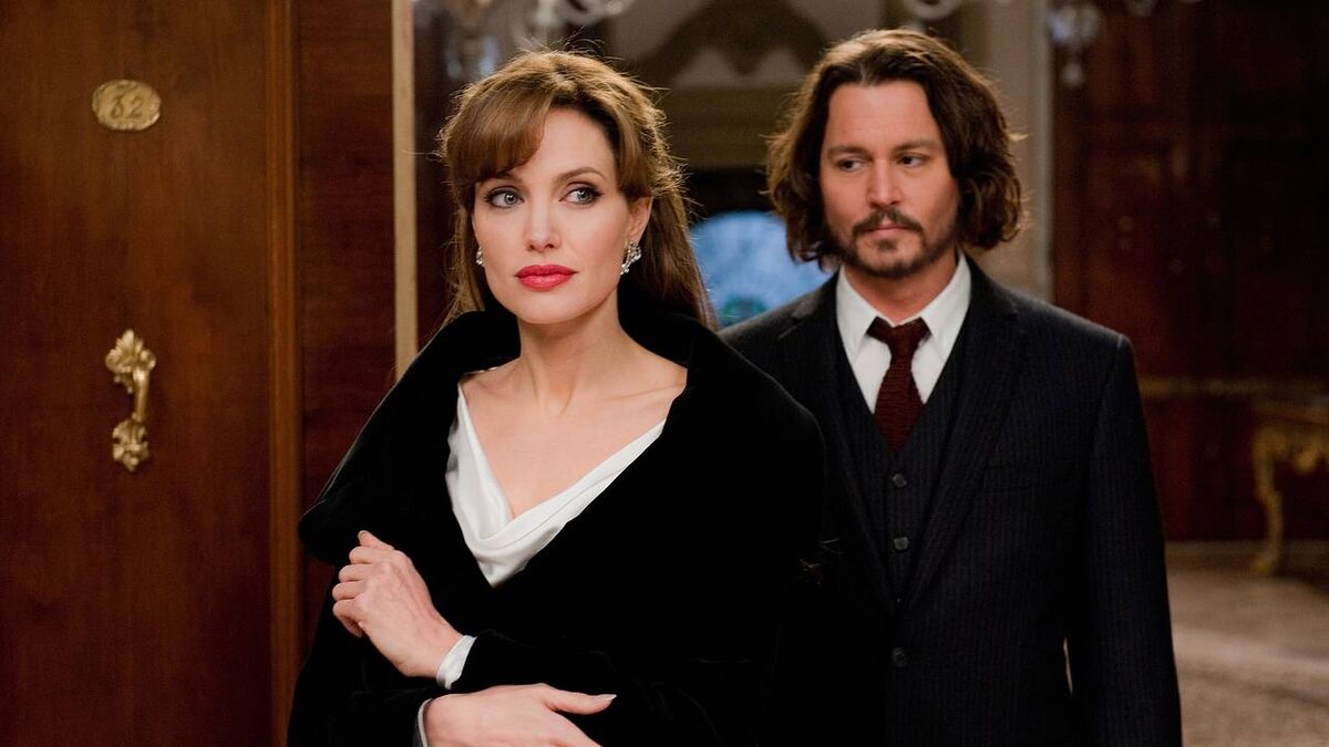 Анджелина Джоли и Джонни Депп в фильме "Турист"