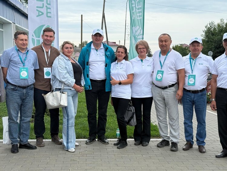    Как сохранить урожай без потерь – экспертные решения «Щёлково Агрохим» с Дня поля Курганской области