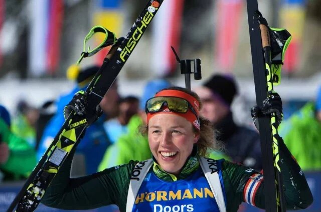    Лаура Дальмайер. Досье