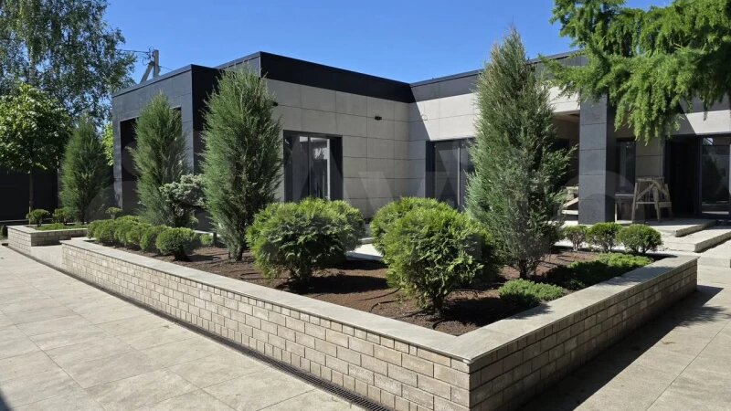     «Дом Тони Старка» продается в Барнауле за 160 млн рублей «Авито»