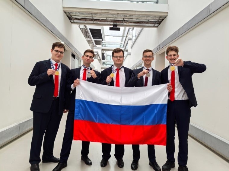 Сборная РФ на IPhO 2025 (Фото Московскийфизико-технический институт)