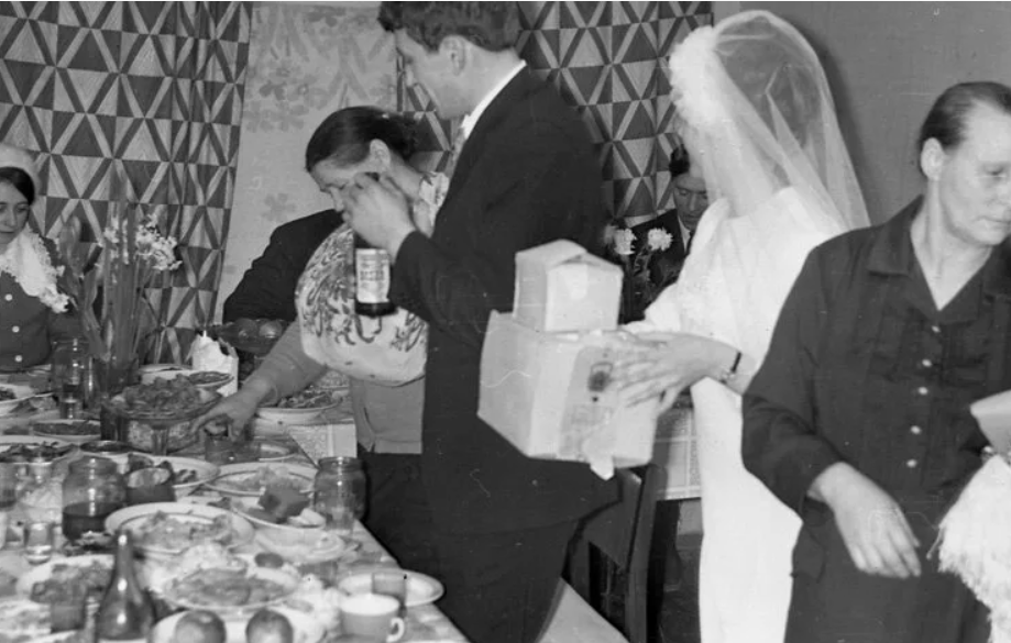 Советская свадьба. К делу не относится - фото для иллюстрации