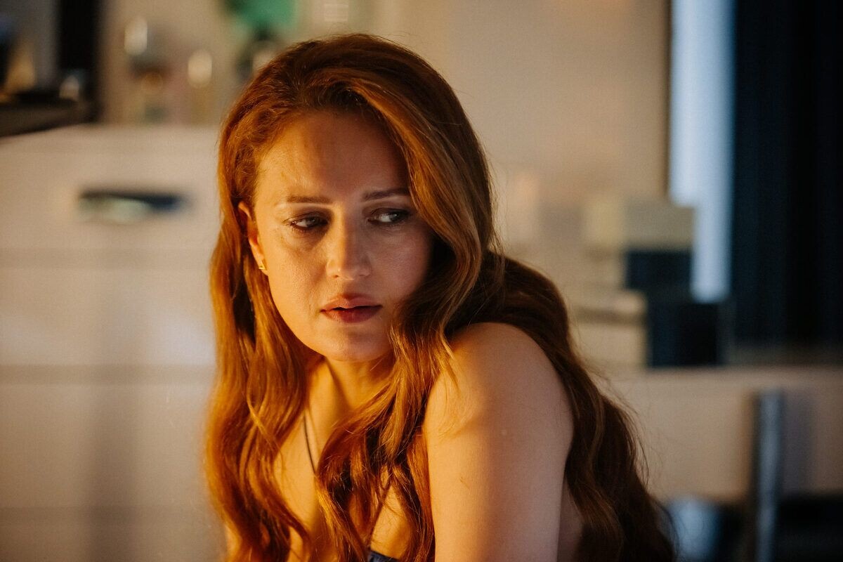 Виктория Исакова в сериале «Циники»